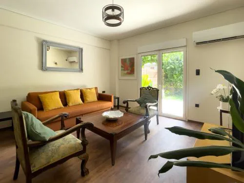 Alegria's 2BR Garden Apartment