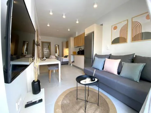 Alki-House