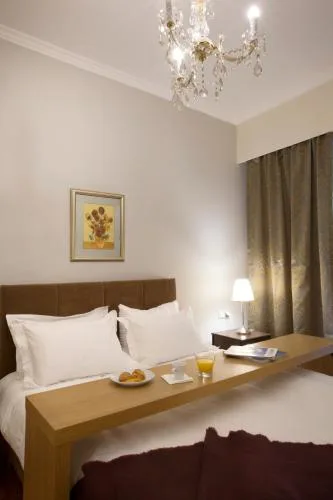 Apartment at Koukaki, 150m from the metro by YHA