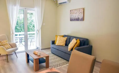 Apartment in Alimos