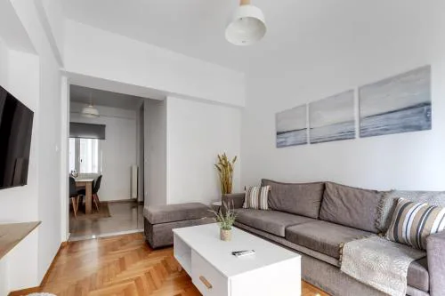 Arco - Sleek 2-BR Apt in the Heart of Athens