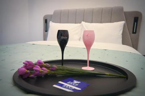 Artemis Patision Suite by Zeus Suites