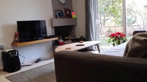 Athenian apartment with garden, near metro station Chalandri Nu 3