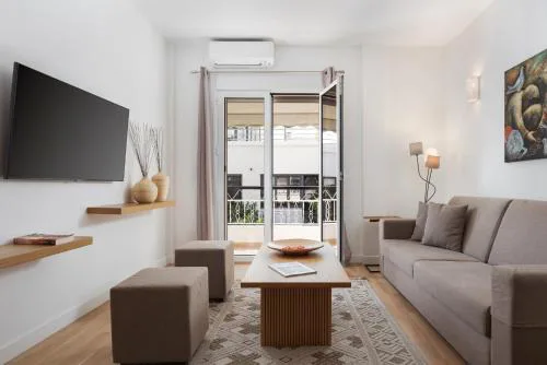 Athenian Hillside Residence