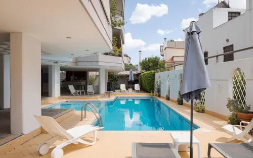 Athenian Riviera Luxurious Residence