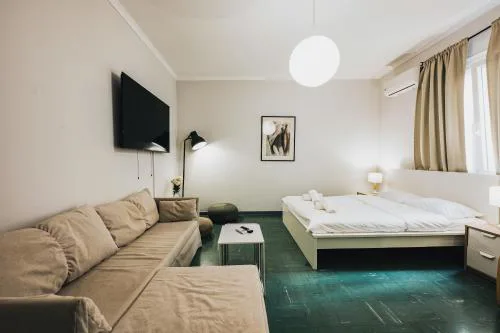 Athenian Suite by Zeussuites