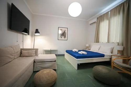 Athenian Suite Klathmonos by Zeus Suites