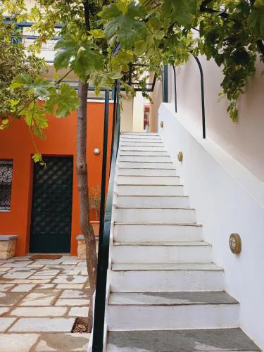 Athens 1-bedroom garden house