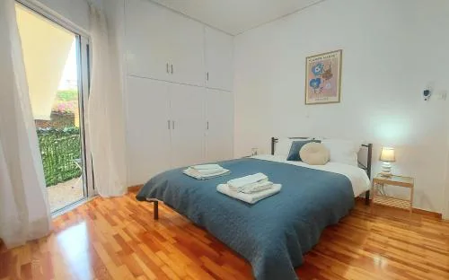 Athens Lovely Home with 2 Bedrooms-Next to Metro