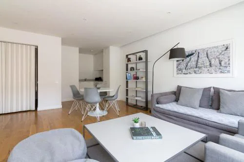 Athens Trikoupi Suite E2