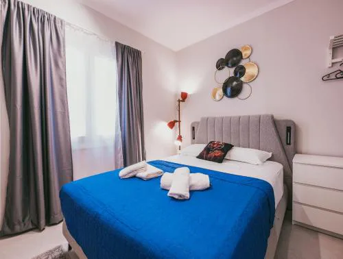 Aura Suite Stadiou by Zeus Suites