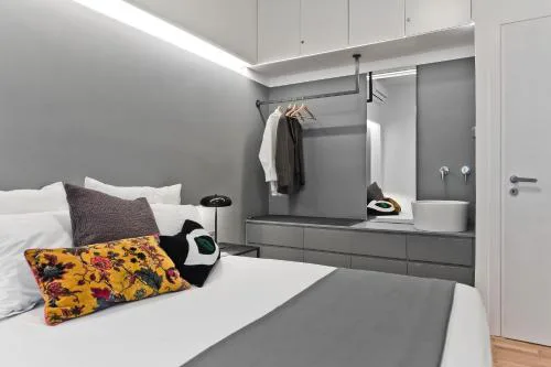 BAG- Boutique Apartment Grey - Hilton Area