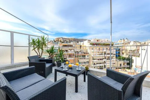 Beautiful loft close to Acropolis