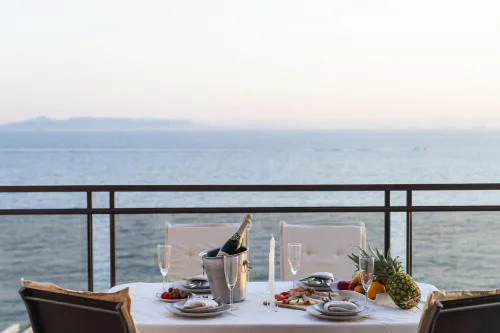 Blue Dreams - Spectacular Sea View Apartment in Athens