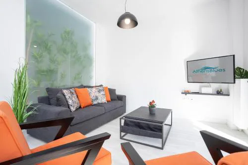Bright 2 bedroom apartment in Palaio Faliro