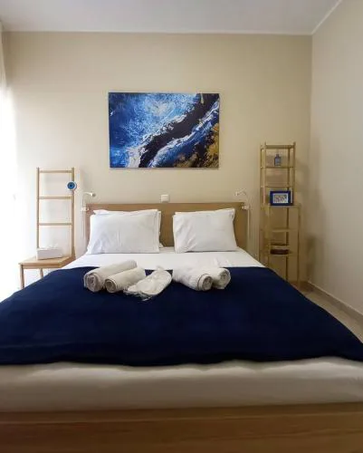 C4 2-Rooms apt 3rd 850m Metro Evangelismos 150m EKPA Univ Campus 100m Bus Stop to Acropolis