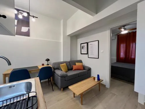 Carlo's Apartment