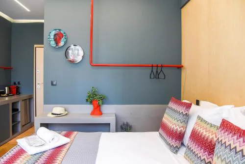 CentraL44 WoW CasuaL Suite-Ermou view