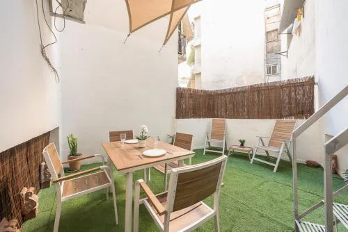 Charming Apartment near Acropolis 100mbps WiFi