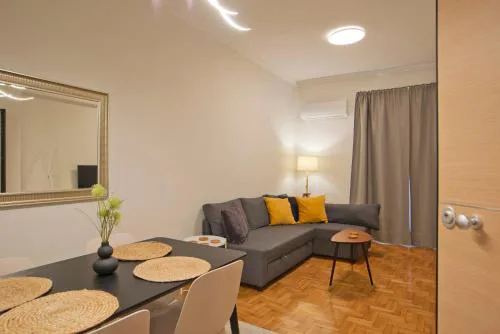 Charming Kallithea Apt, fully Reno, Fully Equipped
