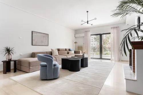 Chic & Luminous 3BR Apartment in Kifisia by UPSTREET