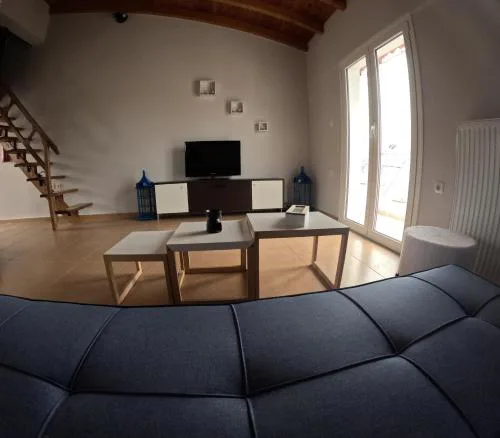 Christoffer Mpournazi Penthouse