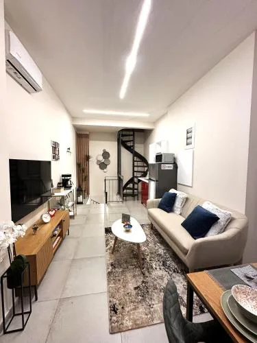 City Center Acropolis area Maisonette Modern House