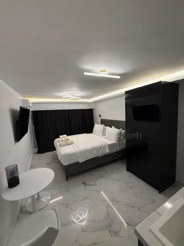 City Center Lux Studio