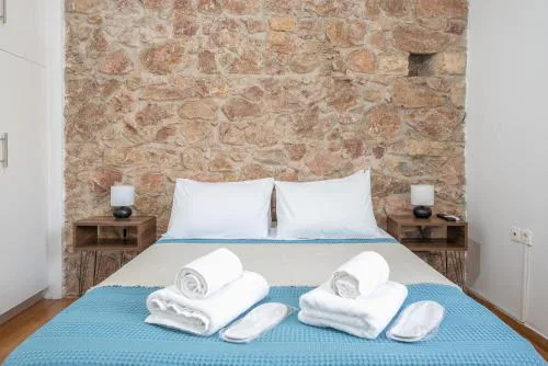 CONTEMPORARY APARTMENT 200M FROM ACROPOLIS 100Mbps NETFLIX