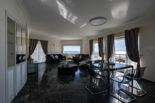 Coral Three-Bedroom Apartments with Sea View and Balcony