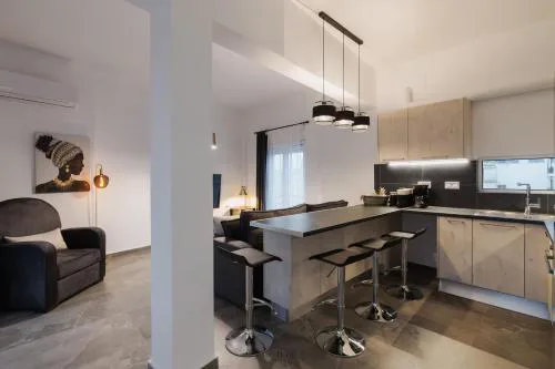 Cosy Home Thissio