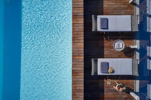 CW Athens Riviera Suite