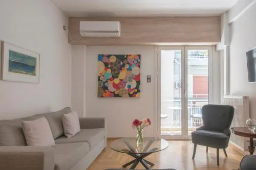 Delightful Stylish Two Bedroom Condo in Hip Area of Central Athens