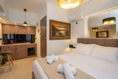 Dema Luxury Suites - Perikleous E6