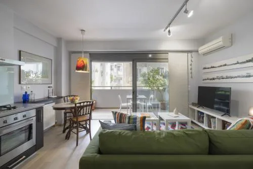 Elegant Design Stay in Koukaki