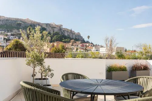 Elysian Apartments in Plaka by UPSTREET