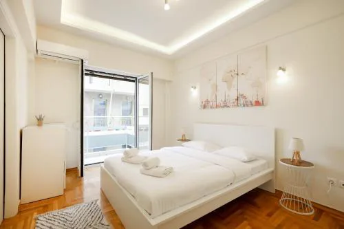 Embassy Residence - 3 Bedroom - Greecing