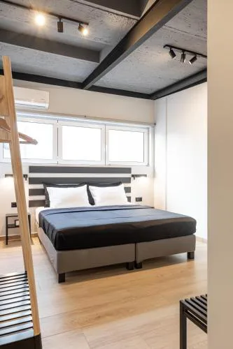 Ermoo Athens Modern Living