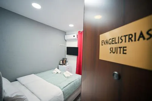 Evagelistrias Monastiraki Suite by Zeussuites