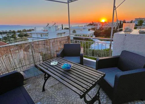 Exclusive Penthouse Apt, at Glyfada Marina & Beach