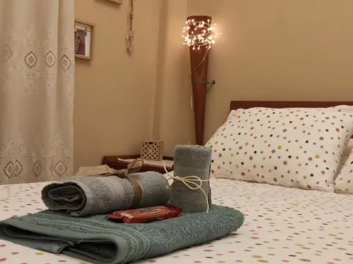 Froso's fresh old apartment in Gazi