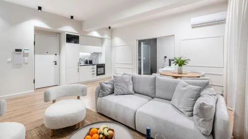 Glyfada Nest