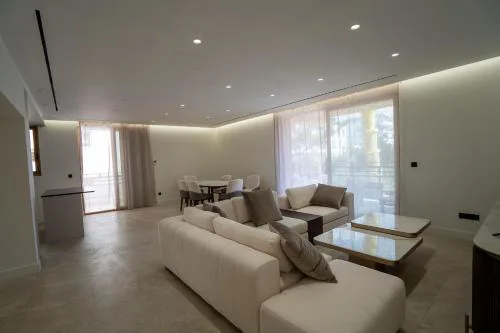 Glyfada Prime A38 Suite
