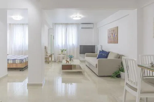 Golden Studio 47sm in Athens Central Pangrati 1km Metro Evangelismos