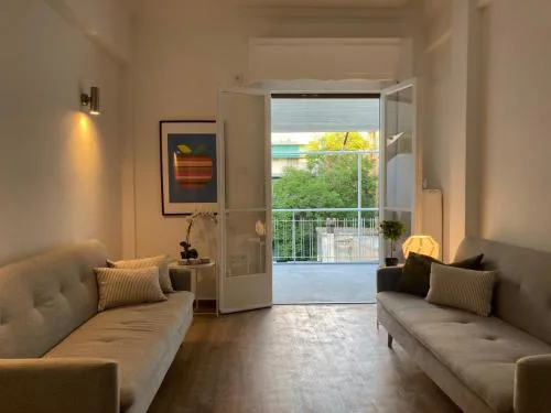 Great Apartment with Terrace in Central Athens
