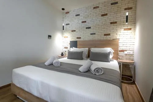 Hotel @Syngrou Fix