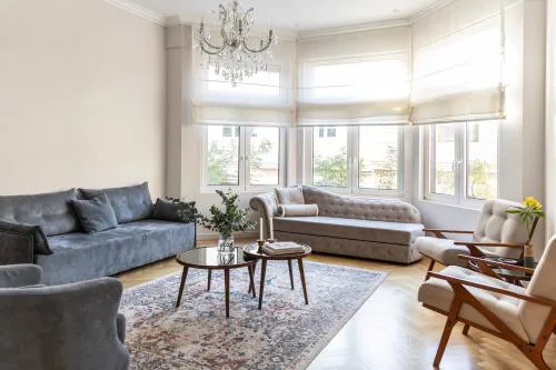 Kolonaki Chic Haven - A Downtown Retreat
