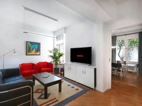 Kolonaki Spacious Residence