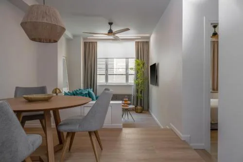Leocharous 8 Suites