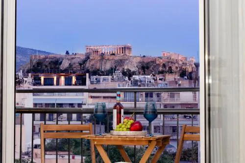 Livinn Acropolis View LV